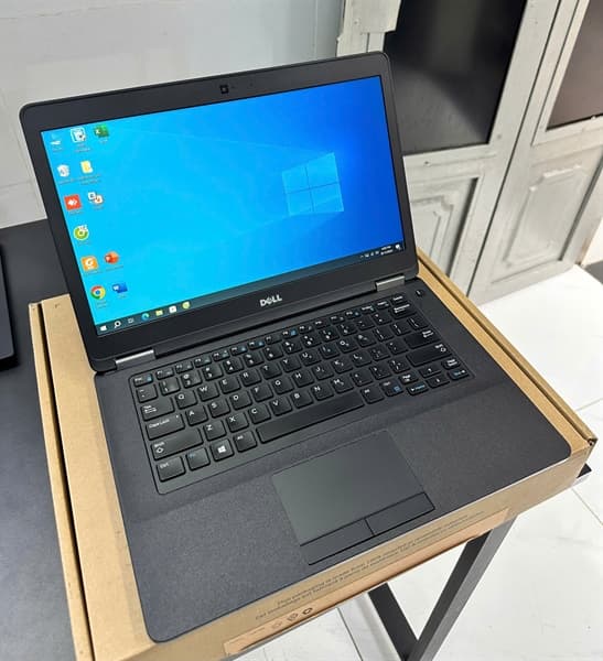 Dell Latitude 5470 intel i5-6200U/8Gb Ram/256Gb SSD/14” FullHD sáng đẹp