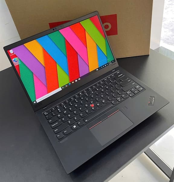 ThinkPad X1 Carbon Gen 8 intel i7-10610U/16Gb Ram LPDDR4X onboard/512Gb Nvme/14'' 2K